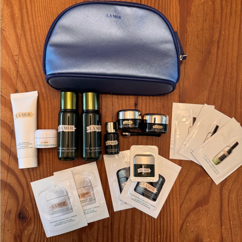 La Mer Luxury Travel Collection with Cosmetic Bag — New